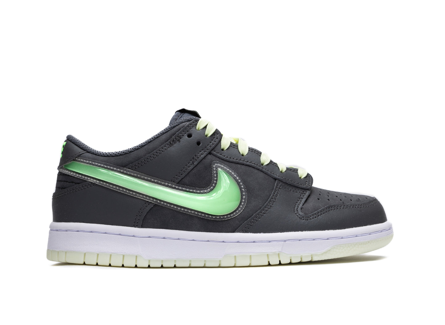 Grade School Nike Dunk Low