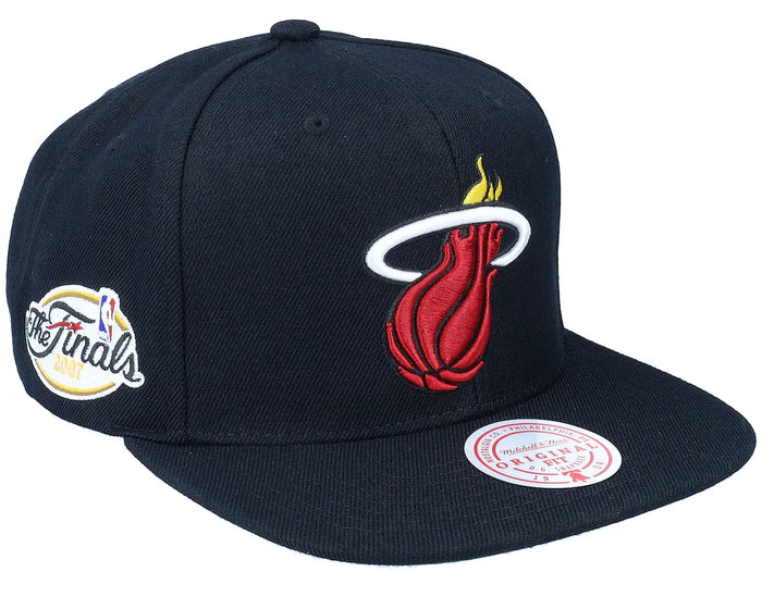 Mitchell & Ness Miami Heat Top Spot Snapback Green Bottom "Black Red White" (The Finals 2007 Patch Embroidery)
