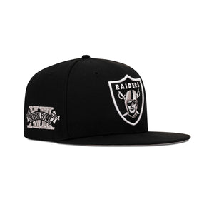 New Era Oakland Raiders Fitted Grey Bottom "Black White Silver" (XVIII Super Bowl Embroidery)