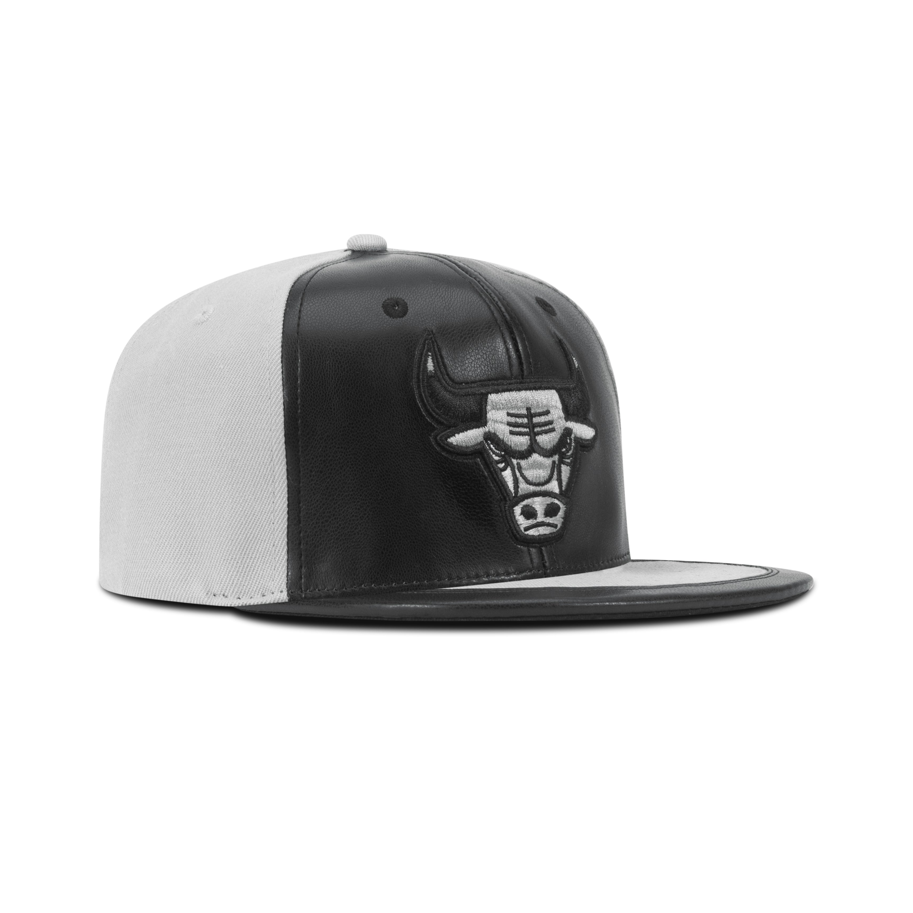 Mitchell & Ness Chicago Bulls NBA Day One Snapback Black Bottom 