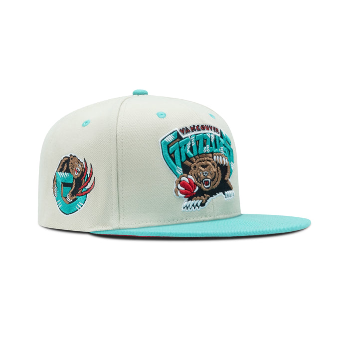 Mitchell & Ness Vancouver Grizzlies 2 Tone Snapback Red Bottom "Cream Teal" (Grizzlies Patch Embroidery)