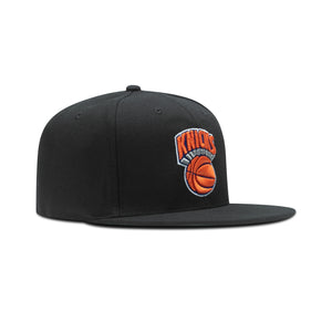 Mitchell & Ness NBA New York Knicks Core Basic Snapback Green Bottom "Black"