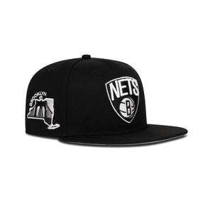 New Era  Brooklyn Nets Fitted Grey Bottom "Black White" (NY Brooklyn Bridge Embroidery)