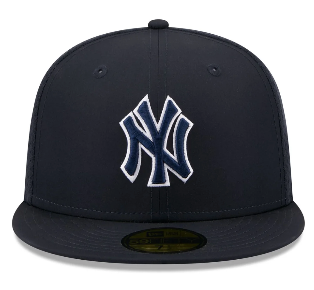 New Era New York Yankees 2026 Batting Practice Snapback Navy Bottom 