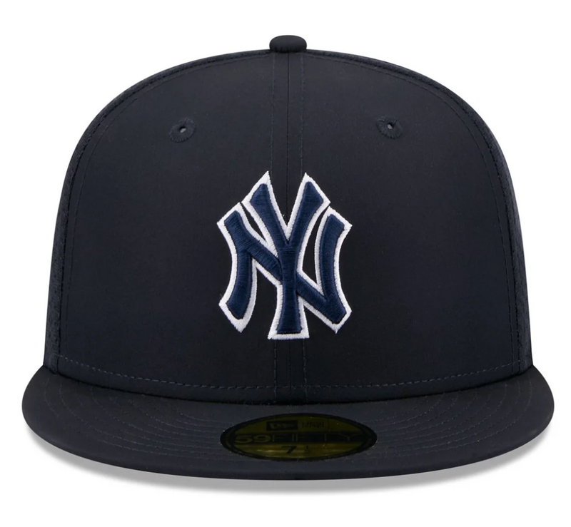 New Era New York Yankees 2026 Batting Practice Snapback Navy Bottom 