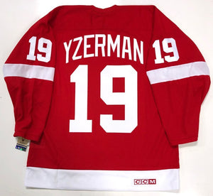Mitchell & Ness NHL Detroit Red Wings Steve Yzerman 1996-97 Jersey "Red"