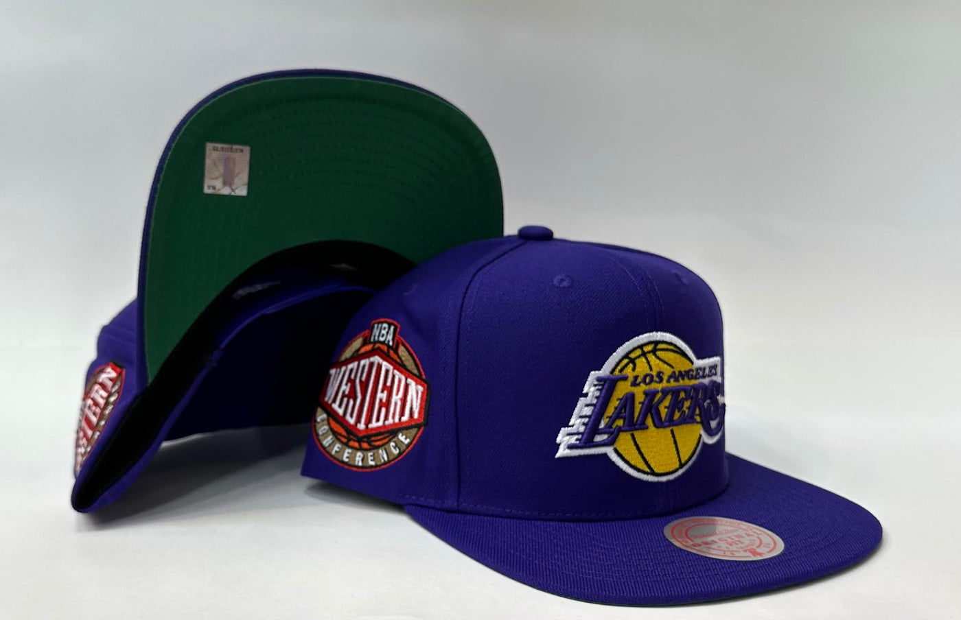 Mitchell & Ness Los Angeles Lakers Snapback Green Bottom Purple