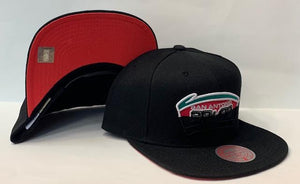 Mitchell & Ness San Antonio Spurs Dip Down Snap back Red Bottom "Black White Teal" $35.00