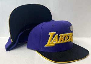 Mitchell & Ness Los Angeles Lakers Pinned Snap back "Purple Black"