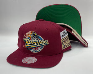 Mitchell & Ness NBA Detroit Pistons The Jockey Green Bottom Snapback "Maroon"