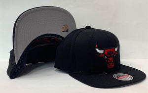 Mitchell & Ness Chicago Bulls Downtime Stretch Snap back Grey Bottom "Black Red" $35.00