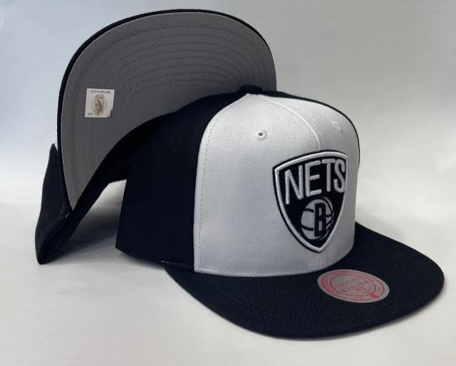 Mitchell & Ness Brooklyn Nets NBA Front Post Snapback Grey Bottom "Black White"