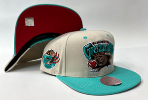 Mitchell & Ness Vancouver Grizzlies 2 Tone Snapback Red Bottom "Cream Teal" (Grizzlies Patch Embroidery)