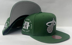 Mitchell & Ness Miami Heat Snap back "Gorge Green White" (XV Years Of Heat Embroidery)