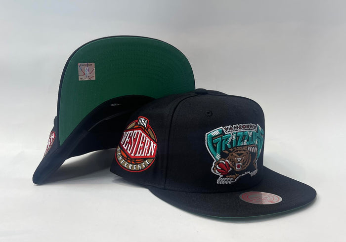Mitchell & Ness Vancouver Grizzlies Snapback Green Bottom "Black Teal" (Eastern Conference Patch Embroidery)