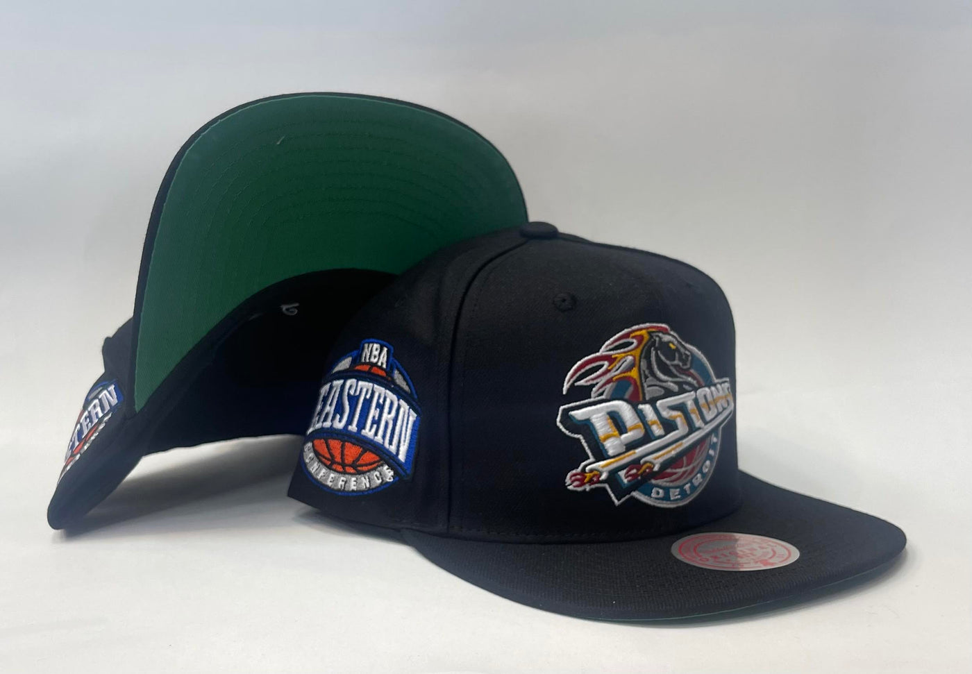 Mitchell & Ness, Other, Mitchell Ness Detroit Pistons Snapback