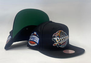 Mitchell & Ness Detroit Pistons Snapback Green Bottom "Black Multi" (Eastern Conference Patch Embroidery)